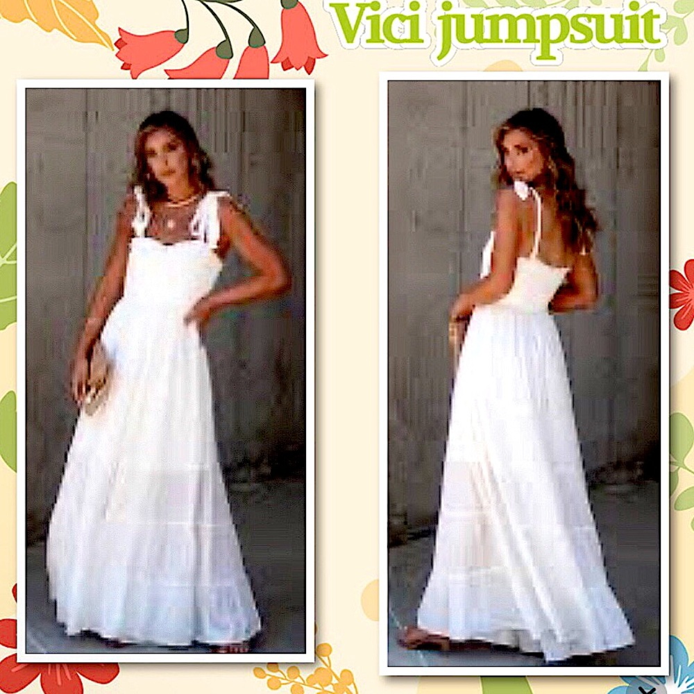 VICI Latana white smocked jumpsuit Swiss dot, wide leg, NEW large RE $90